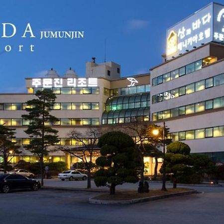 Benikea San&Bada Jumunjin Resort Gangneung Exterior foto